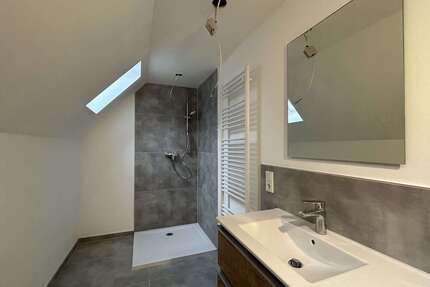 Haus zum Mieten in Bonn 2.350 € 150 m²