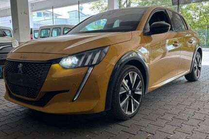 Peugeot 208 72.600 km 11.590 &euro; Mainz 55128