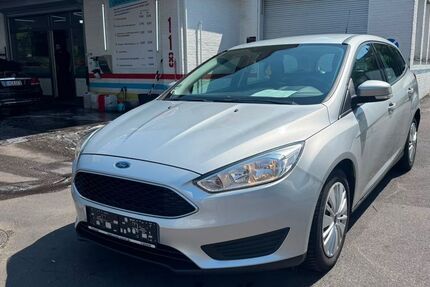 Ford Focus 153.000 km 5.800 &euro; Aachen 52080