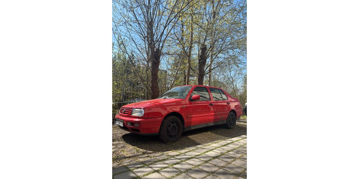 VW Vento 115.000 km 1.449 &euro; Starnberg 82319