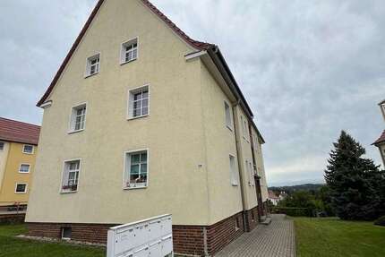 Wohnung zum Mieten in Döbeln 180 € 35.43 m²
