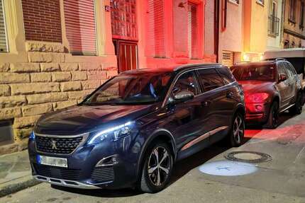 Peugeot 5008 210.000 km 17.999 € Mannheim 68169