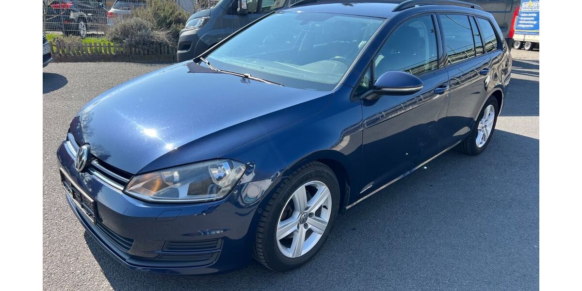 VW Golf 274.500 km 4.499 &euro; Würzburg 97076