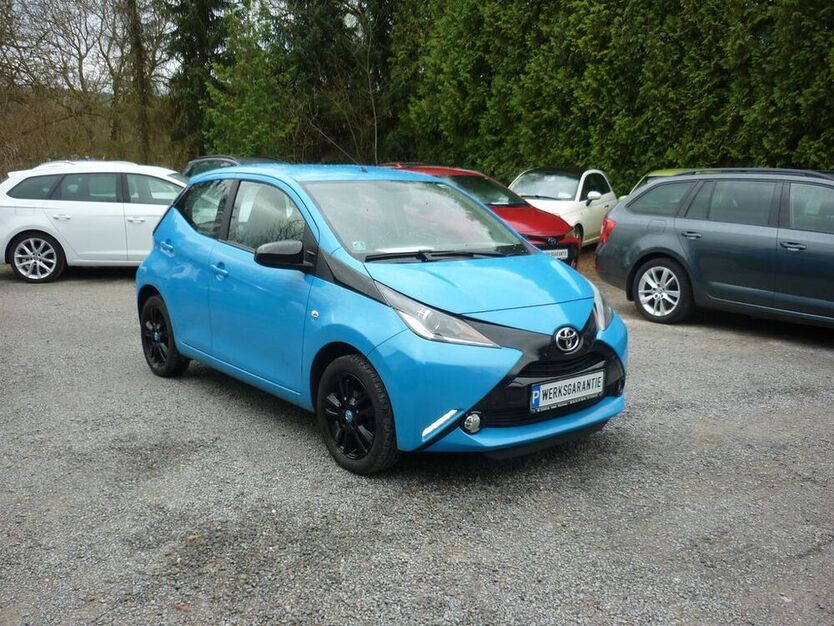 Aygo (X)