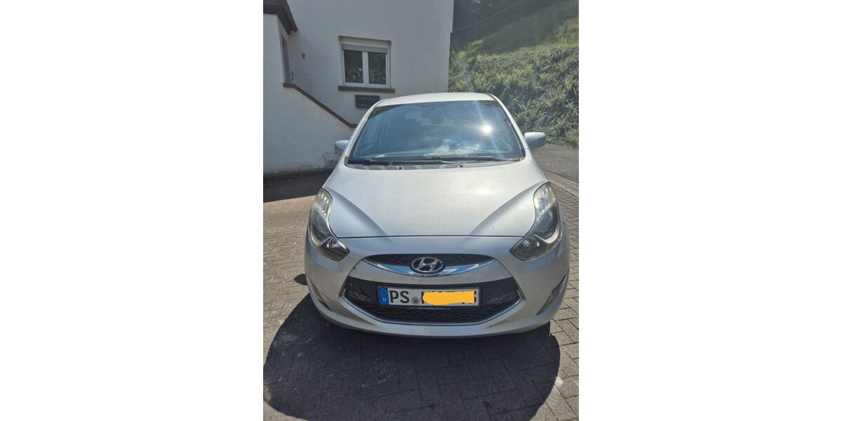 Hyundai ix20 95.000 km 5.500 &euro; Horbach 66851