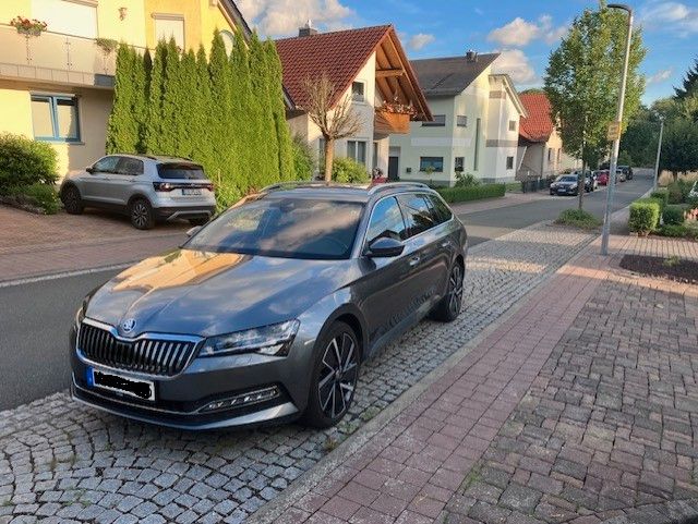 Skoda Superb 52.000 km 33.000 &euro; Großbartloff 37359