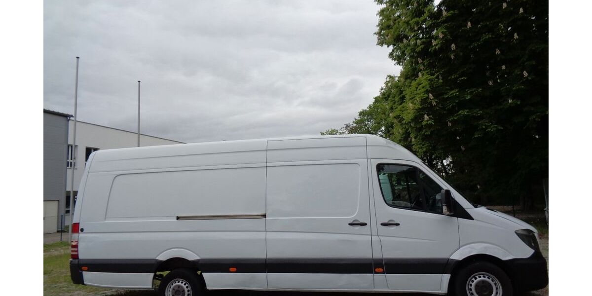 Mercedes-Benz Sprinter 296.000 km 8.300 &euro; Berlin 12683