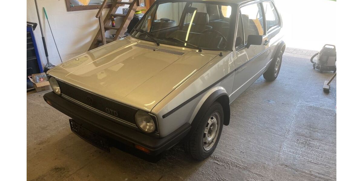 VW Golf 240.000 km 10.500 &euro; Spiegelau 94518