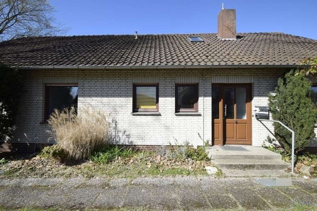 Großes Ein-Zweifamilienhaus mitten im Zentrum von Kirchweyhe - Einfamilienhaus Weyhe | Angebot:26199800