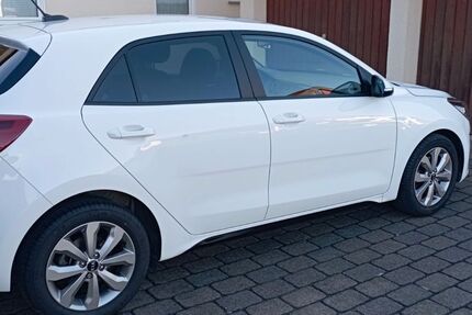 Kia Rio 28.000 km 13.850 &euro; Brackenheim 74336