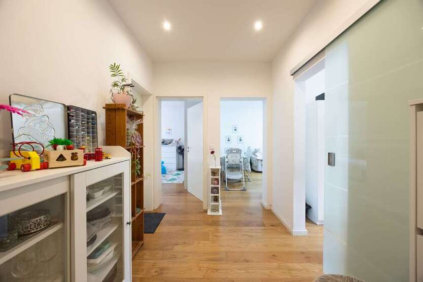 Wohnung zum Kaufen in Neuss 199.999 € 74 m²