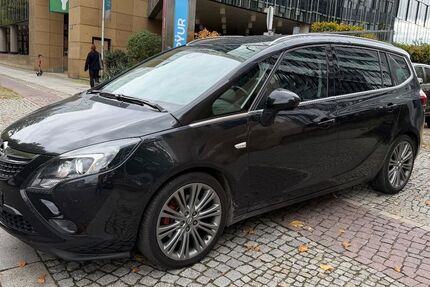 Opel Zafira 175.901 km 7.699 € Berlin 10553