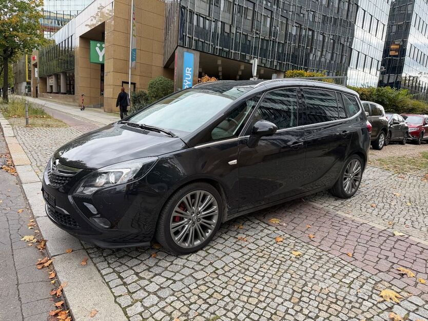 Opel Zafira 175.901 km 7.699 € Berlin 10553