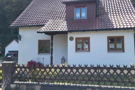 Haus Dingolfing - 5 Zimmer, 90 m&sup2;, 1.150&euro; | Angebot:25329424