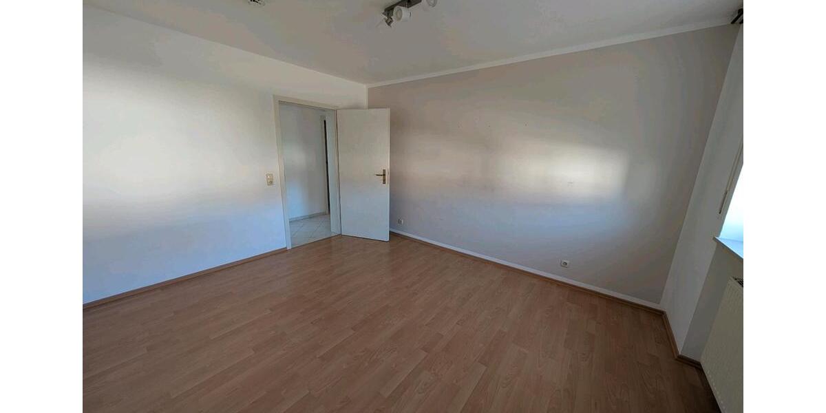 Etagenwohnung Forchheim - 3 Zimmer, 89 m&sup2;, 1.120&euro; | Angebot:26316526