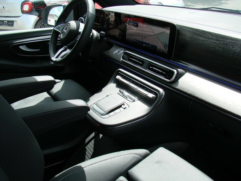 V 250 Avantgarde 360° Burmester Standheizung