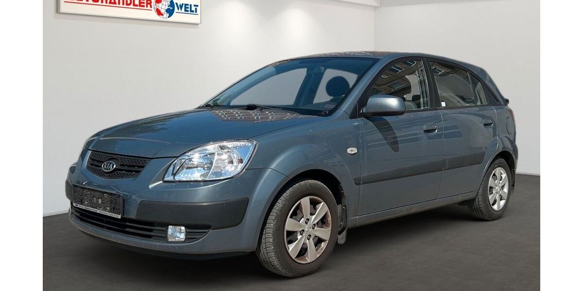 Kia Rio 74.744 km 2.399 &euro; Berlin 12681