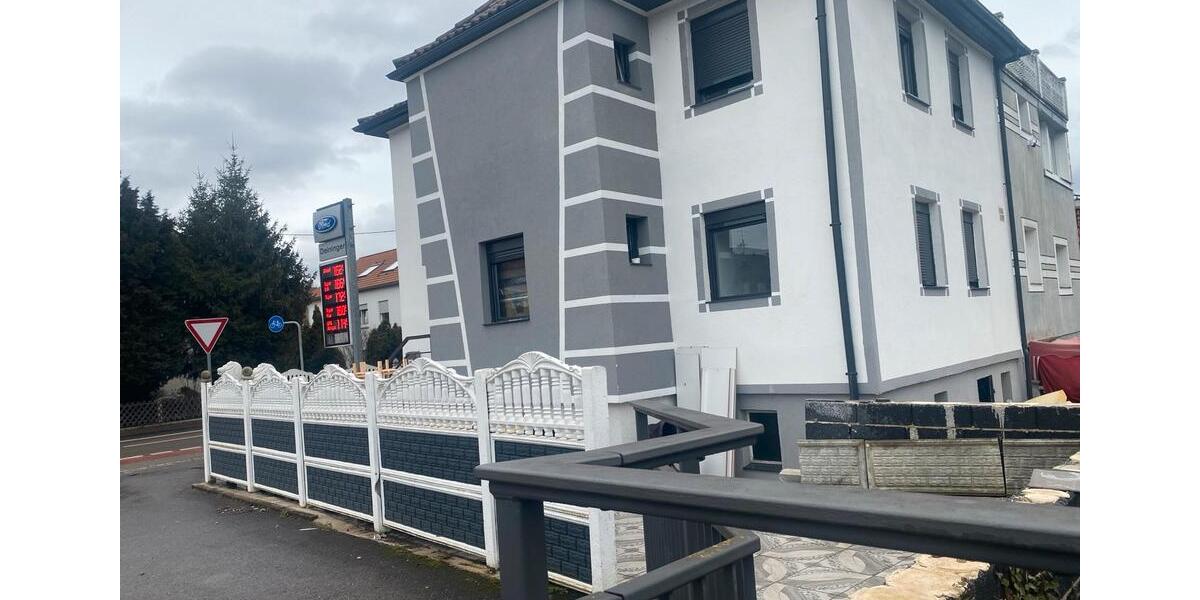 Einfamilienhaus Nürtingen - 6 Zimmer, 250 m&sup2;, 2.500&euro; | Angebot:25047803