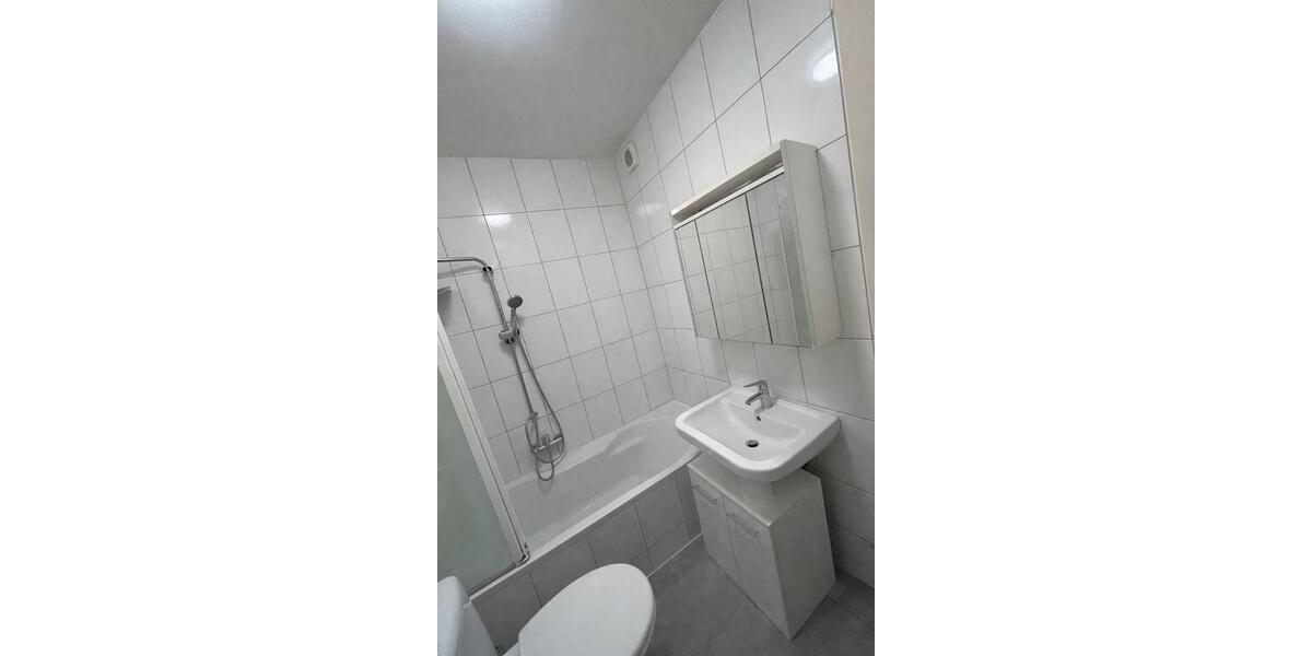 Dachgeschoßwohnung Plattling - 2 Zimmer, 63 m&sup2;, 160.000&euro; | Angebot:24319084