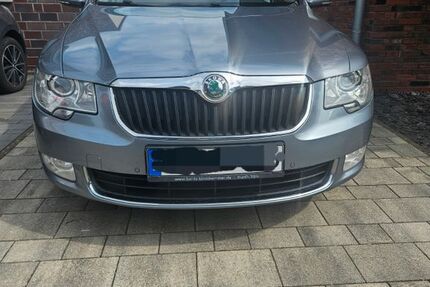 Skoda Superb 180.384 km 6.900 &euro; Erkelenz 41812