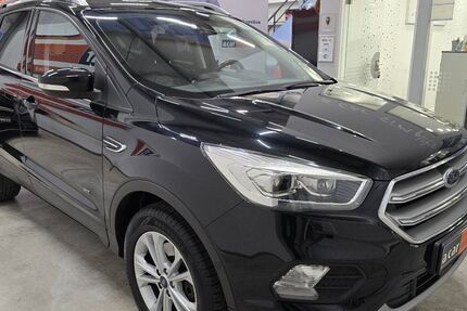 Ford Kuga 215.000 km 9.490 &euro; Altingen (Kreis Tübingen) 72119