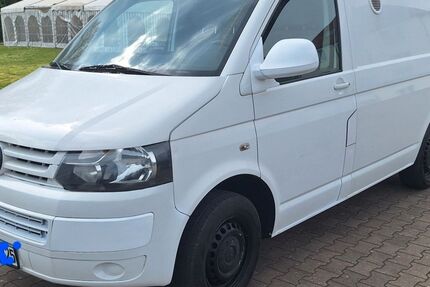 VW T5 Transporter 214.000 km 7.900 &euro; Detmold 32756