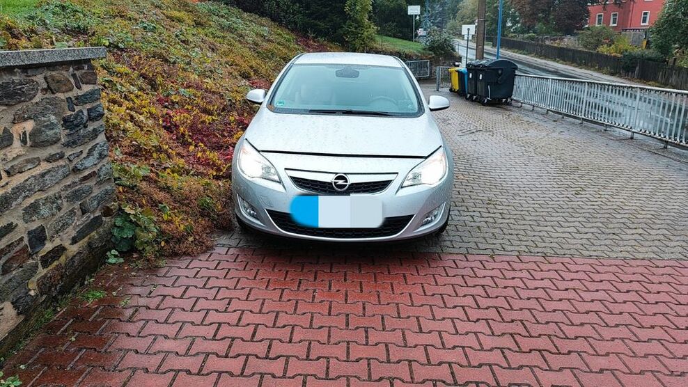 Opel Astra 38.000 km 6.000 € Annaberg-Buchholz 09456
