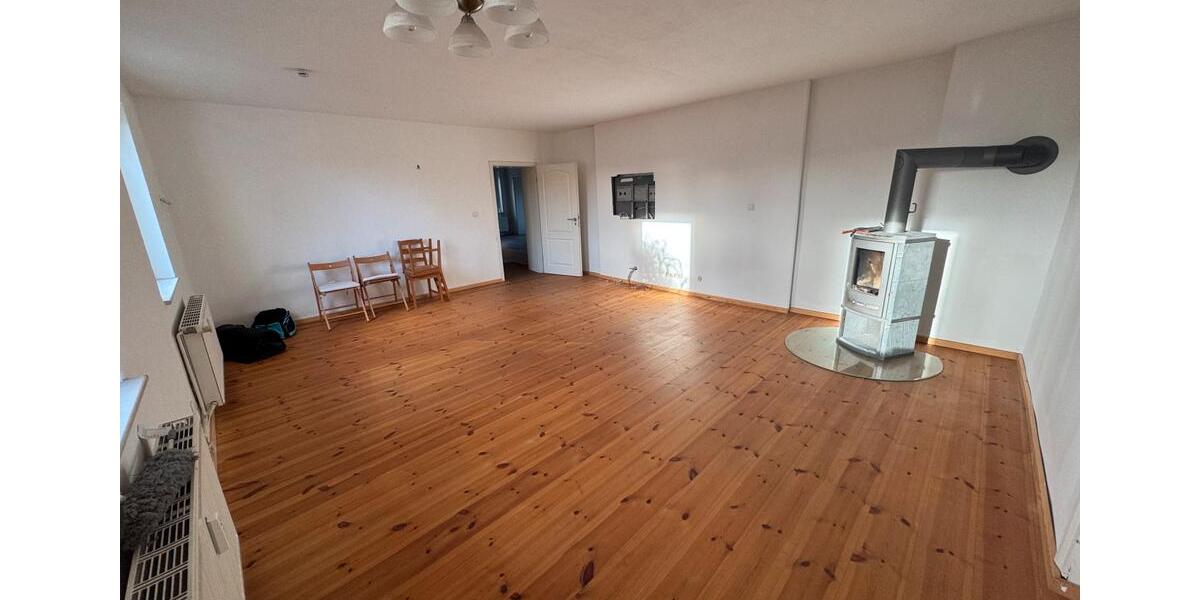 Hochparterre Storkow (Mark) - 4 Zimmer, 130 m&sup2;, 1.400&euro; | Angebot:25390699