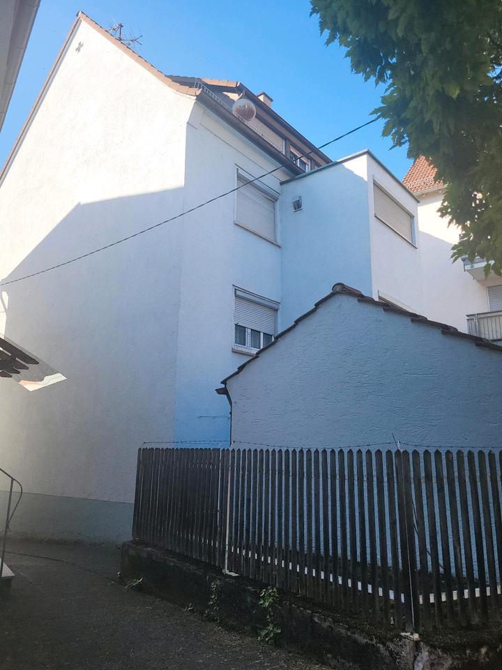 Provisionsfrei 4 Fam.Haus in Zentraler Lage