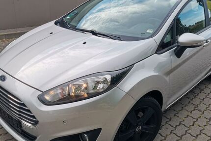 Ford Fiesta 280.000 km 2.350 &euro; Bernburg / Saale 06406