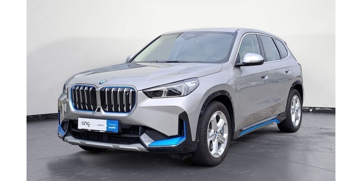 BMW iX1 15.635 km 37.930 &euro; Göppingen 73037