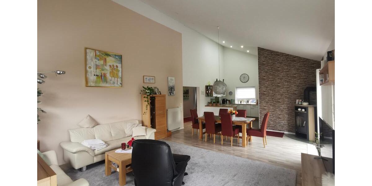 Außergewöhnlicher, barrierefreier Architekten-Bungalow mit Garten und Terrasse 3 zimmer