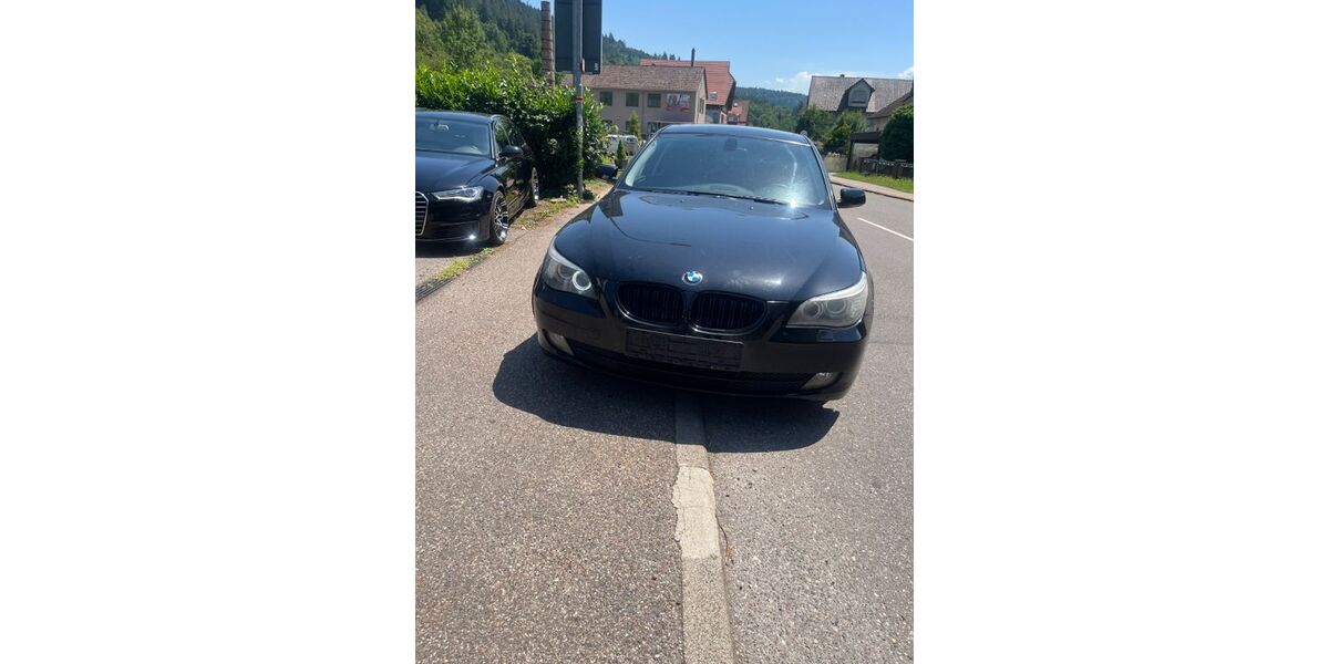 BMW 523 209.000 km 5.500 &euro; Unterreichenbach 75399