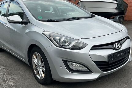 Hyundai i30 224.899 km 3.900 &euro; Varel 26316