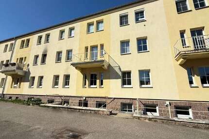 Wohnung zum Kaufen in Döbeln 65.000 € 65 m²
