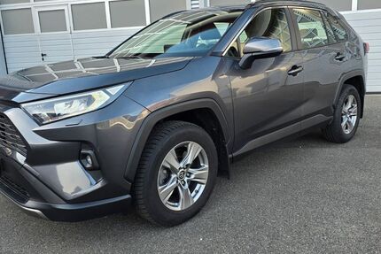 Toyota RAV 4 35.900 km 31.500 € Langenenslingen 88515