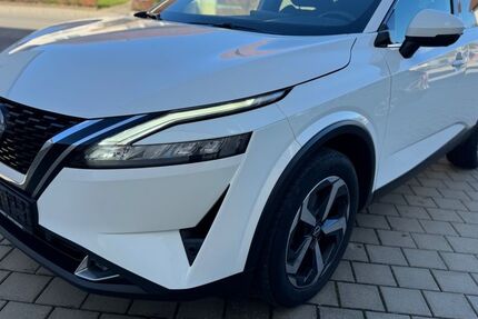Nissan Qashqai 124.356 km 18.999 &euro; Achstetten 88480