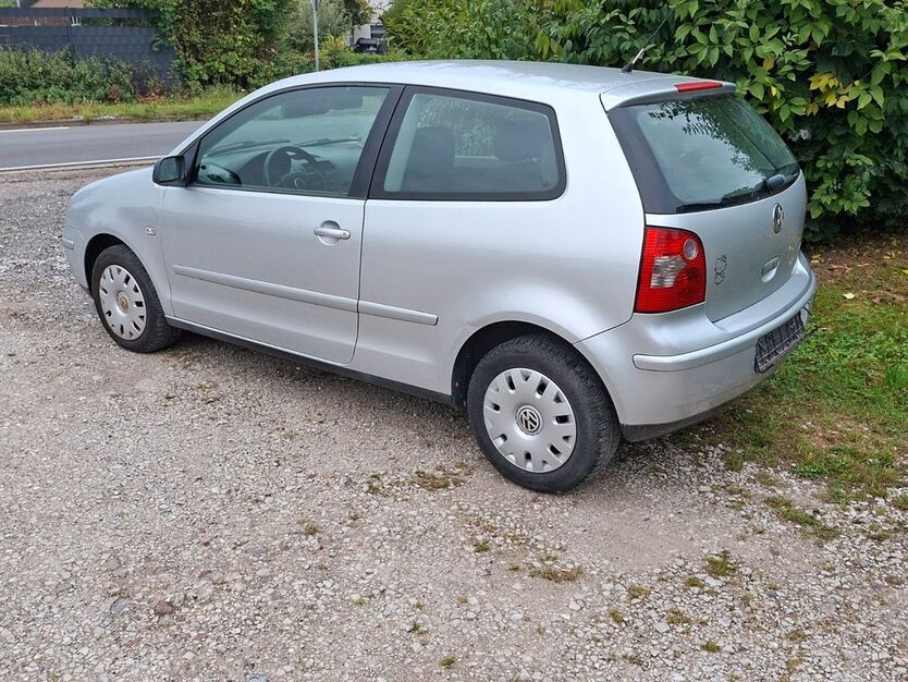VW Polo 139.000 km 1.300 € Lage 32791