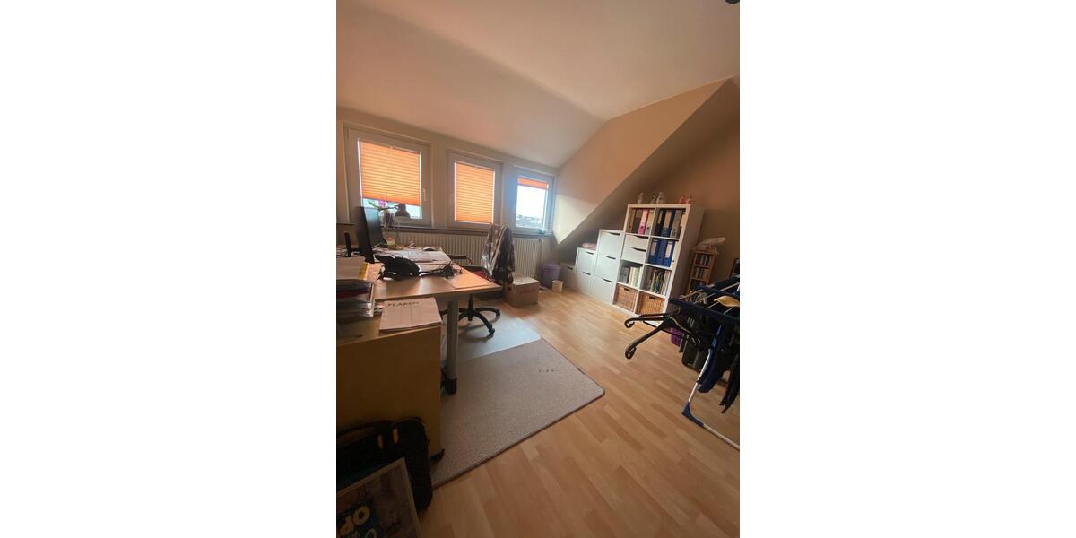 Dachgeschoßwohnung Bad Salzdetfurth - 3 Zimmer, 79 m&sup2;, 700&euro; | Angebot:26331430