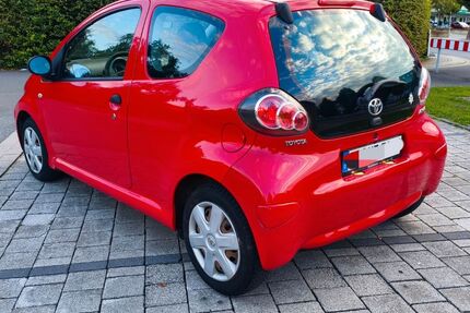 Toyota Aygo (X) 187.800 km 1.900 &euro; Warstein 59581