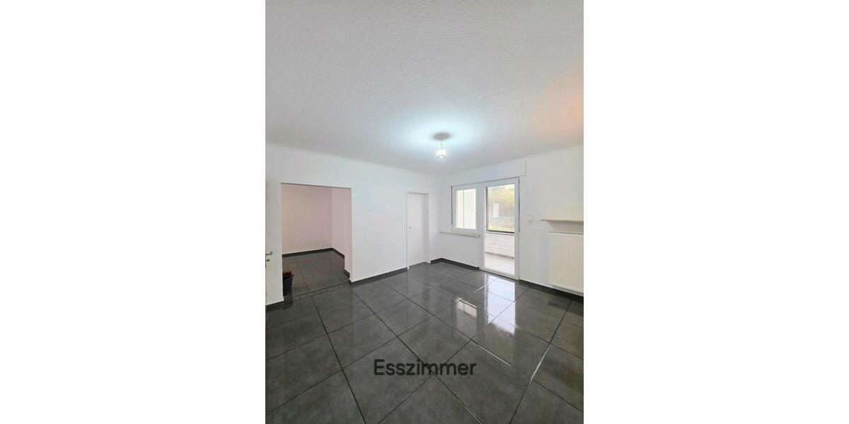Erdgeschoßwohnung Schiffweiler - 3 Zimmer, 75 m&sup2;, 750&euro; | Angebot:26148705