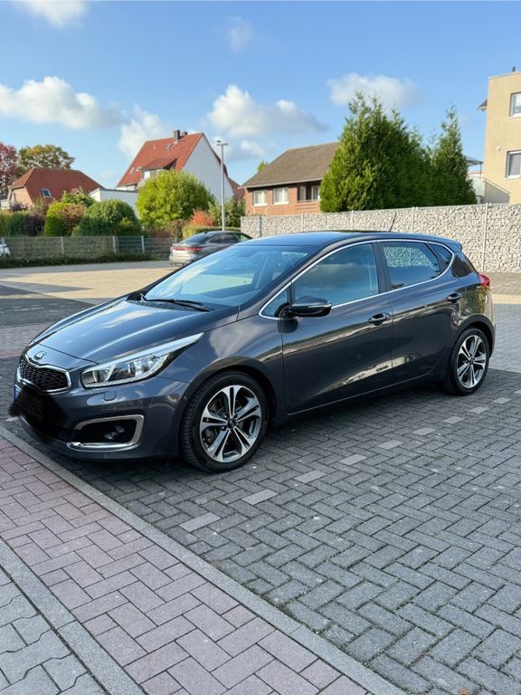 Kia ceed / Ceed 133.000 km 11.000 € Hamm 59075