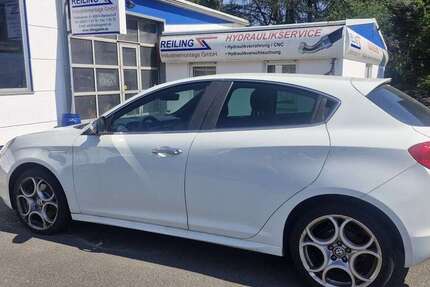 Alfa Romeo Giulietta 85.819 km 8.500 &euro; Mainaschaff 63814