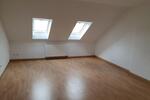 Dachgeschoßwohnung Osterhofen - 4 Zimmer, 111 m&sup2;, 800&euro; | Angebot:25722576