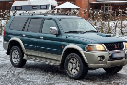 Mitsubishi Pajero 248.000 km 4.700 &euro; Hamburg 22115