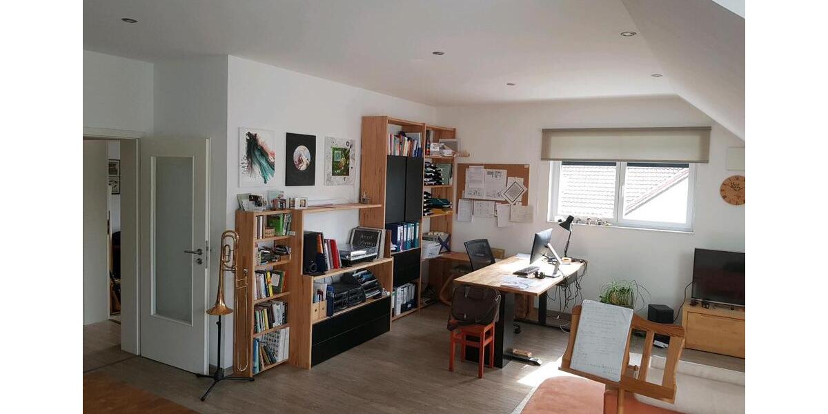 Dachgeschoßwohnung Abensberg - 3 Zimmer, 80 m&sup2;, 870&euro; | Angebot:27594422