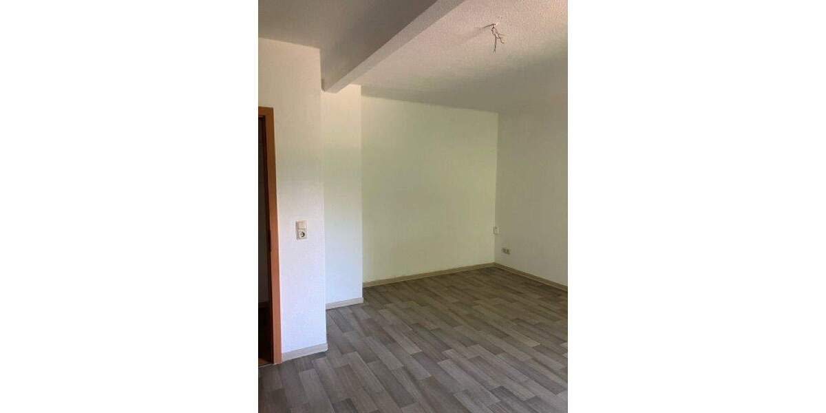 Etagenwohnung Lauta Torno - 2 Zimmer, 60 m&sup2;, 360&euro; | Angebot:25694755