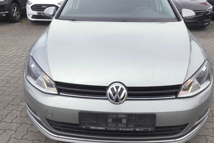 VW Golf 203.000 km 8.690 &euro; Kellinghusen 25548