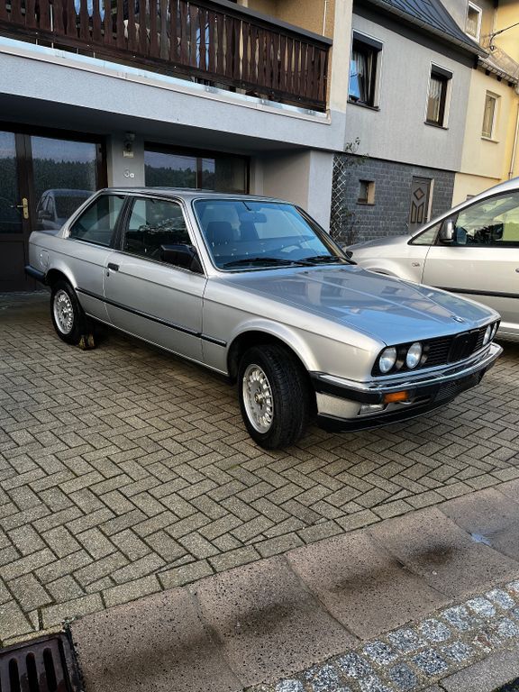 BMW 325 188.000 km 9.999 € Falkenstein 08223