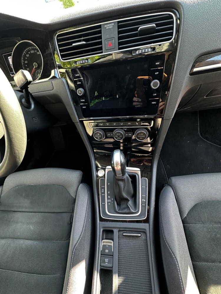 VW Golf 76.200 km 24.100 € Mannheim 68159